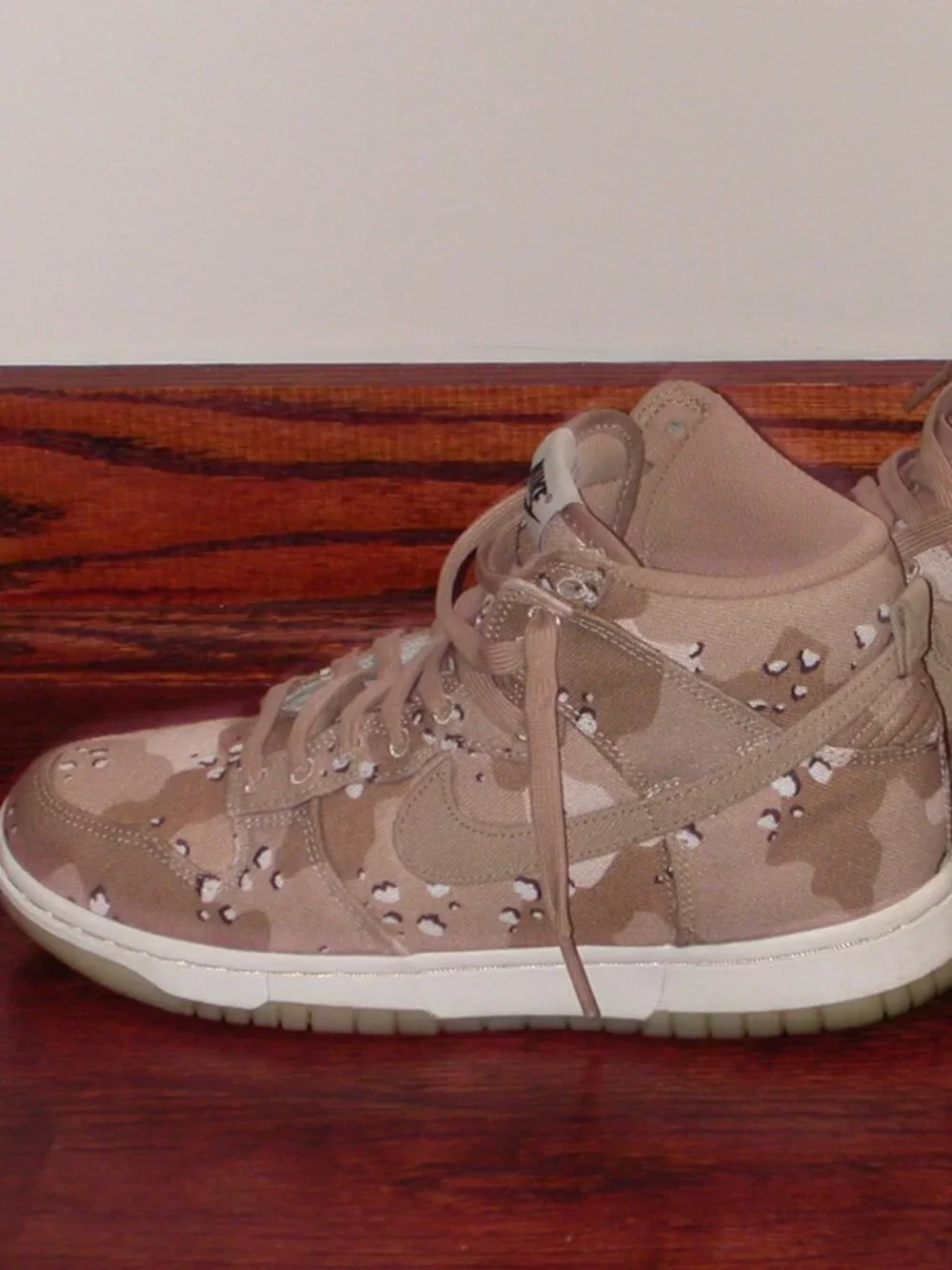 Nike Women's Dunk High 'Desert Camo' Sneakers Size 7.5
